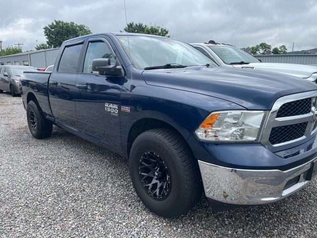 2020 RAM 1500 Classic SLT Crew Cab 4x2 6'4' Box