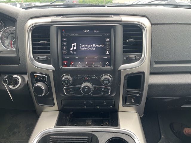 2020 RAM 1500 Classic SLT Crew Cab 4x2 6'4' Box
