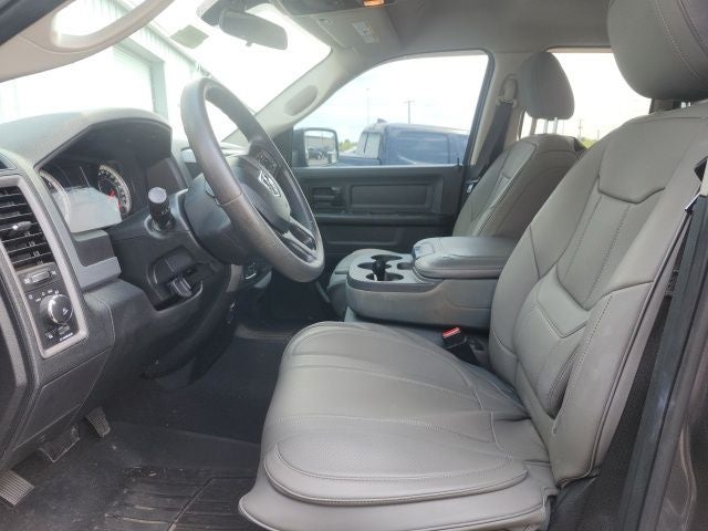 2018 RAM 1500 Express Quad Cab 4x4 6'4' Box