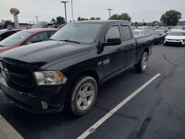 2017 RAM 1500 Express Quad Cab 4x4 6'4' Box