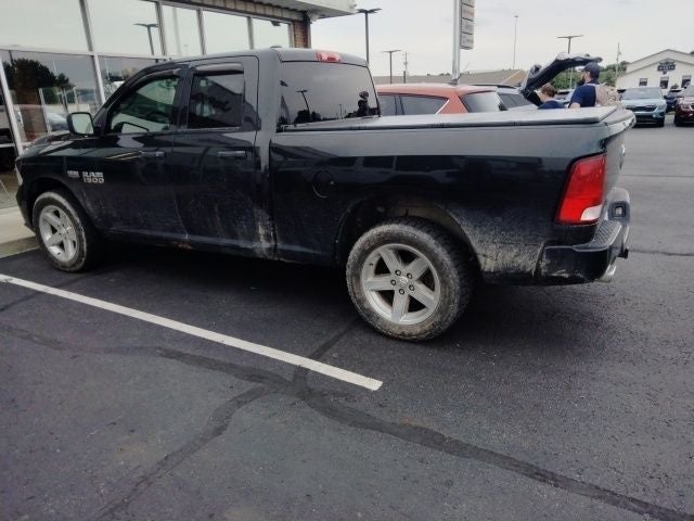 2017 RAM 1500 Express Quad Cab 4x4 6'4' Box