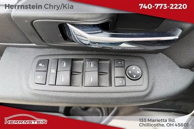 2024 RAM 1500 Classic Warlock Crew Cab 4x4 5'7' Box