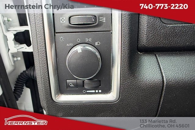 2024 RAM 1500 Classic Warlock Crew Cab 4x4 5'7' Box