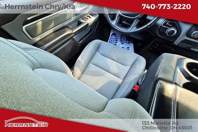 2022 RAM 1500 Big Horn Quad Cab 4x2 6'4' Box