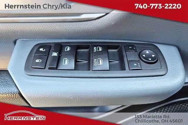 2022 RAM 1500 Big Horn Quad Cab 4x2 6'4' Box