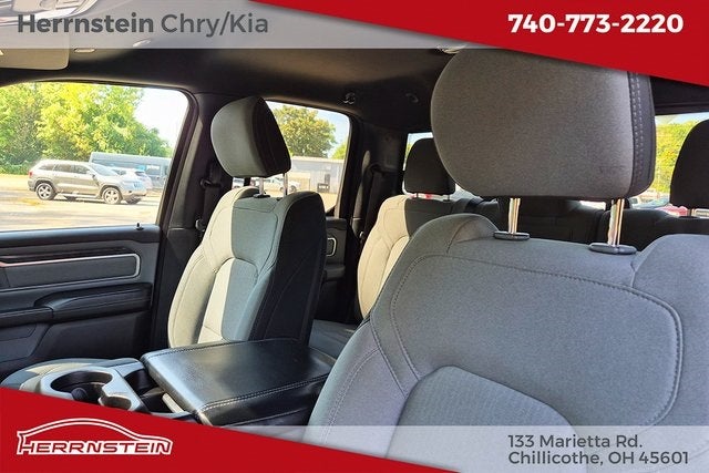 2022 RAM 1500 Big Horn Quad Cab 4x2 6'4' Box