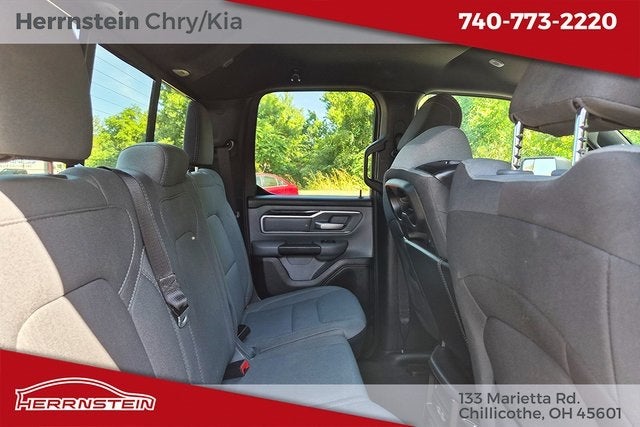 2022 RAM 1500 Big Horn Quad Cab 4x2 6'4' Box