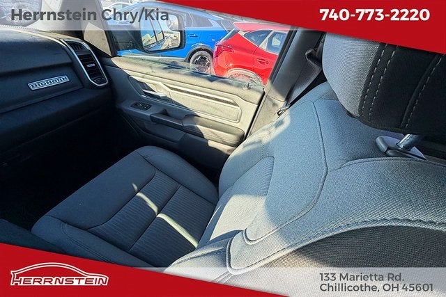 2021 RAM 1500 Big Horn Quad Cab 4x4 6'4' Box