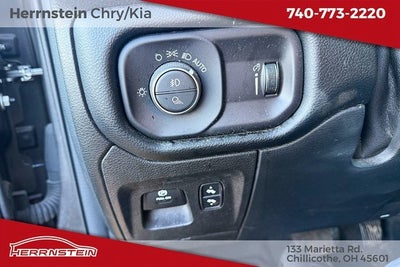 2021 RAM 1500 Big Horn Quad Cab 4x4 6'4' Box