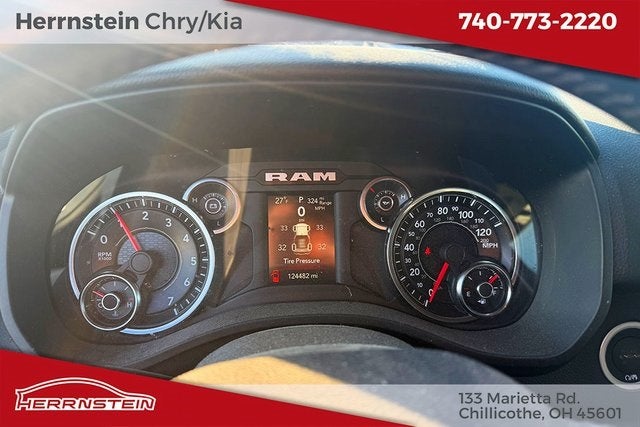 2021 RAM 1500 Big Horn Quad Cab 4x4 6'4' Box