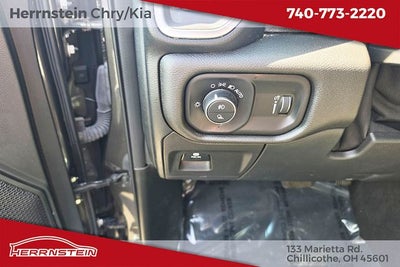 2022 RAM 1500 Big Horn Crew Cab 4x4 5'7' Box