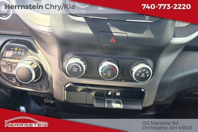 2022 RAM 1500 Big Horn Crew Cab 4x4 5'7' Box