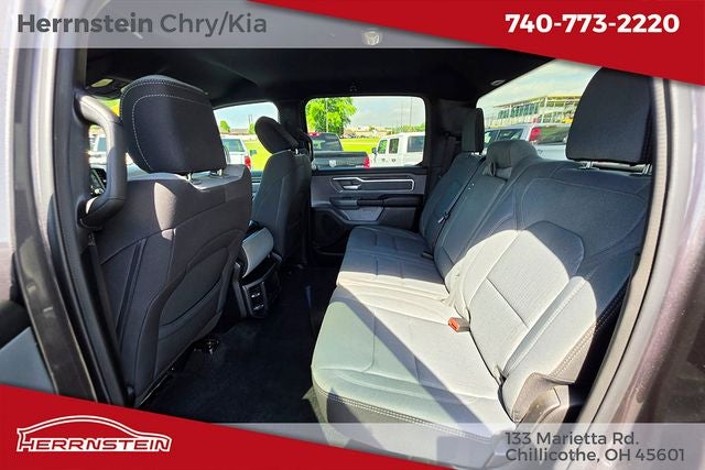 2022 RAM 1500 Big Horn Crew Cab 4x4 5'7' Box