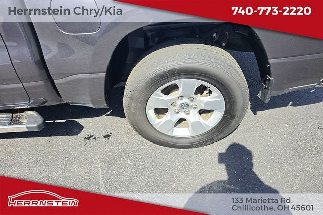 2022 RAM 1500 Big Horn Crew Cab 4x4 5'7' Box