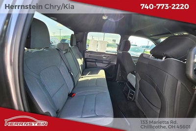2022 RAM 1500 Big Horn Crew Cab 4x4 5'7' Box