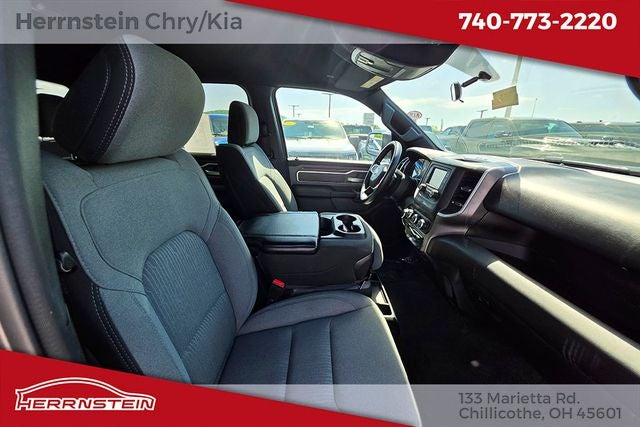 2022 RAM 1500 Big Horn Crew Cab 4x4 5'7' Box