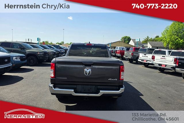 2022 RAM 1500 Big Horn Crew Cab 4x4 5'7' Box