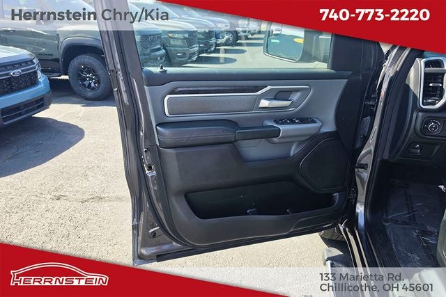 2022 RAM 1500 Big Horn Crew Cab 4x4 5'7' Box