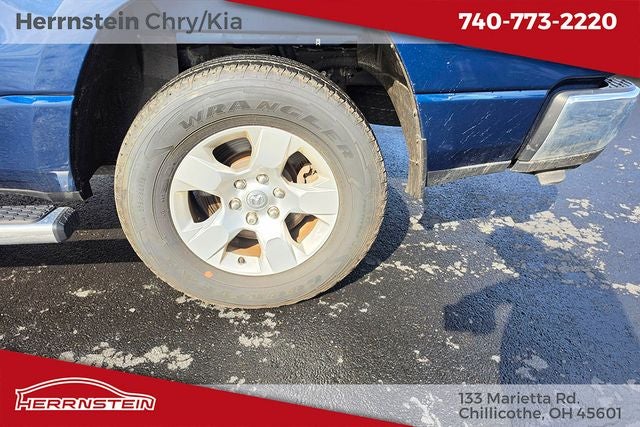 2023 RAM 1500 Big Horn Crew Cab 4x4 5'7' Box