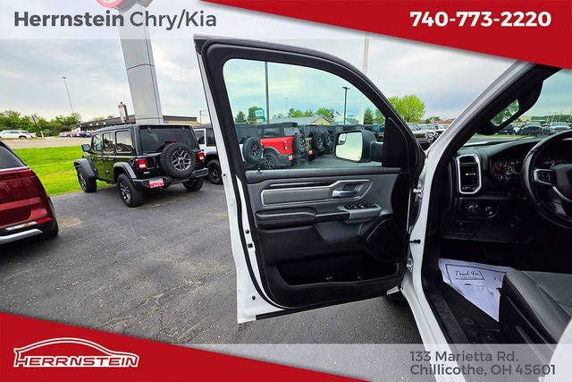 2023 RAM 1500 Big Horn Crew Cab 4x4 5'7' Box