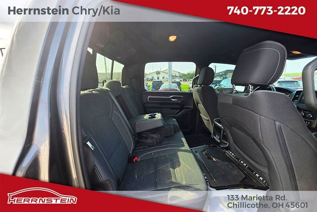 2023 RAM 1500 Big Horn Crew Cab 4x4 5'7' Box