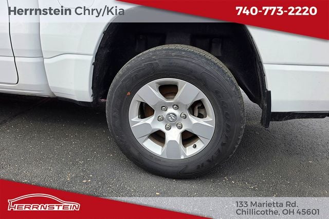 2023 RAM 1500 Big Horn Crew Cab 4x4 5'7' Box