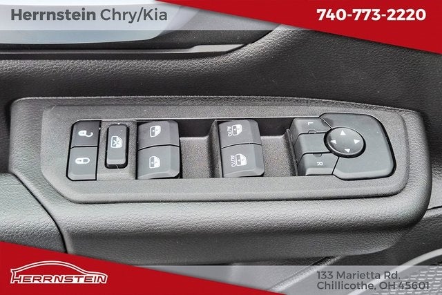 2025 RAM 1500 Tradesman Crew Cab 4x4 5'7' Box