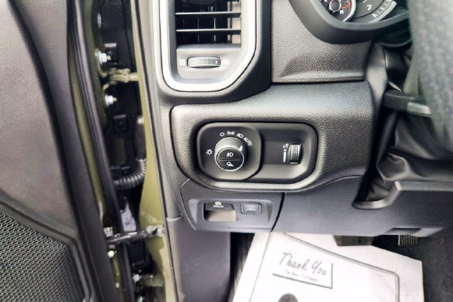 2027 RAM Ram 1500 Base