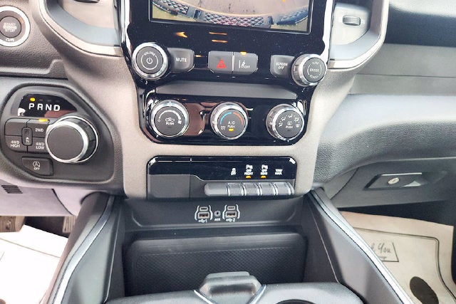 2027 RAM Ram 1500 Base