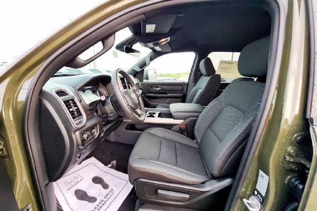 2027 RAM Ram 1500 Base