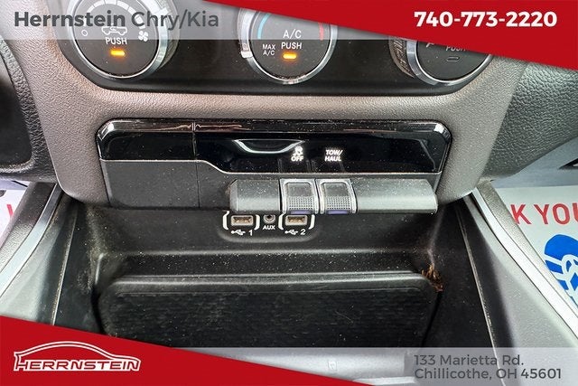 2020 RAM 1500 Big Horn Crew Cab 4x4 5'7' Box