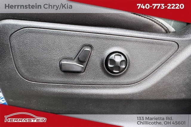 2020 RAM 1500 Big Horn Crew Cab 4x4 5'7' Box