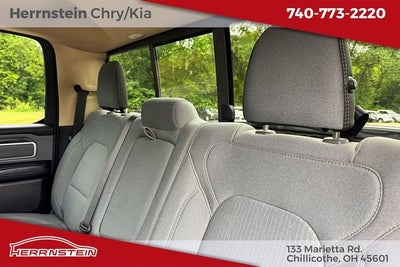 2020 RAM 1500 Big Horn Crew Cab 4x4 5'7' Box