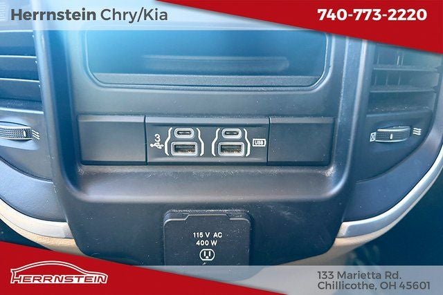 2020 RAM 1500 Big Horn Crew Cab 4x4 5'7' Box