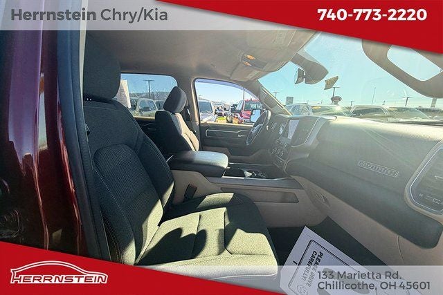 2020 RAM 1500 Big Horn Crew Cab 4x4 5'7' Box