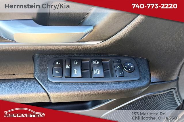 2022 RAM 1500 Big Horn Crew Cab 4x4 5'7' Box