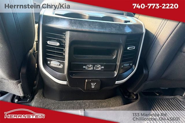2022 RAM 1500 Big Horn Crew Cab 4x4 5'7' Box