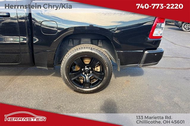 2022 RAM 1500 Big Horn Crew Cab 4x4 5'7' Box