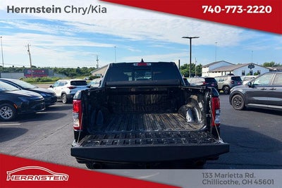 2022 RAM 1500 Big Horn Crew Cab 4x4 5'7' Box