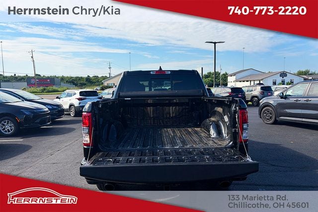 2022 RAM 1500 Big Horn Crew Cab 4x4 5'7' Box
