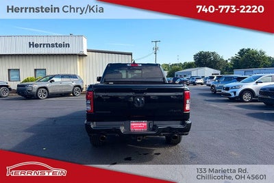 2022 RAM 1500 Big Horn Crew Cab 4x4 5'7' Box