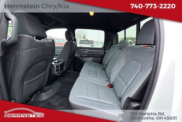 2022 RAM 1500 Big Horn Crew Cab 4x4 5'7' Box