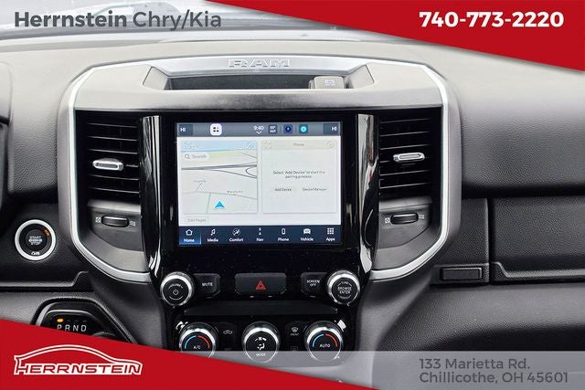 2022 RAM 1500 Big Horn Crew Cab 4x4 5'7' Box