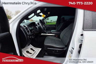 2022 RAM 1500 Big Horn Crew Cab 4x4 5'7' Box