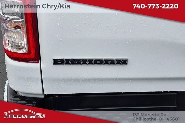 2022 RAM 1500 Big Horn Crew Cab 4x4 5'7' Box