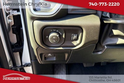 2026 RAM Ram 1500 RAM 1500 EXPRESS CREW CAB 4X4 5'7' BOX