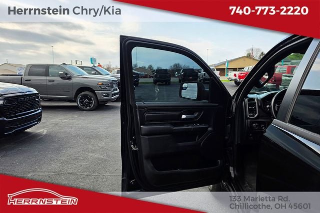 2024 RAM 1500 Tradesman Crew Cab 4x4 5'7' Box