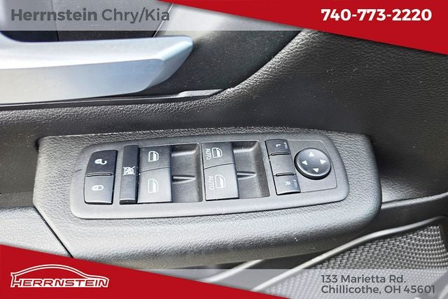 2024 RAM 1500 Tradesman Crew Cab 4x4 5'7' Box