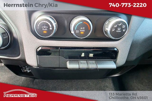 2024 RAM 1500 Tradesman Crew Cab 4x4 5'7' Box