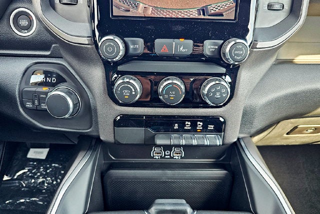 2027 RAM Ram 1500 Base